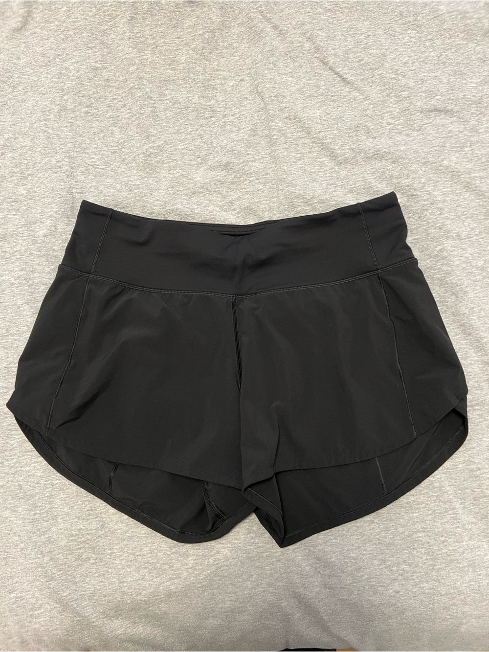 Lululemon Speed Up Shorts 2.5”